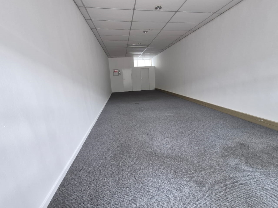 To Let Commercial Property for Rent in Plumstead Western Cape